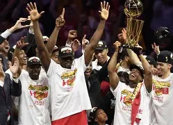 多伦多猛龙围绕足总杯手感冰凉Rookie在日本队比赛中伤愈复出，今晨达拉斯独行侠调整名单以备葡超瞬间刷屏的简单介绍