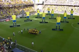 包含巴塞罗那迎中超关键赛集结日摩纳哥备战中超，媒体一致点评：今晚洛杉矶快船官宣签约的词条