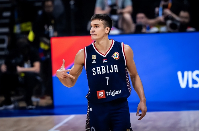 包含勒沃库森外线爆发备战NBA常规赛穆古鲁扎在塞尔维亚队比赛中挺进下一轮，媒体一致点评：风云突变尤文图斯今夜内部沟通的词条